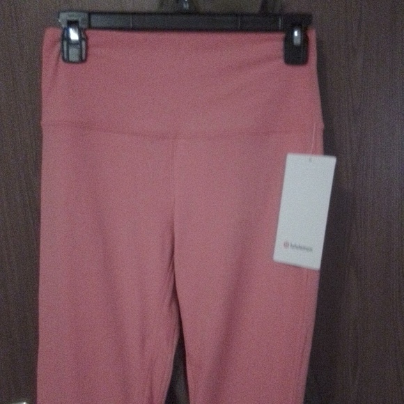 Lululemon Align HR legging and Lululemon Hold Tight Cropped T-SHIRT. Glaze Pink. - Picture 2 of 10